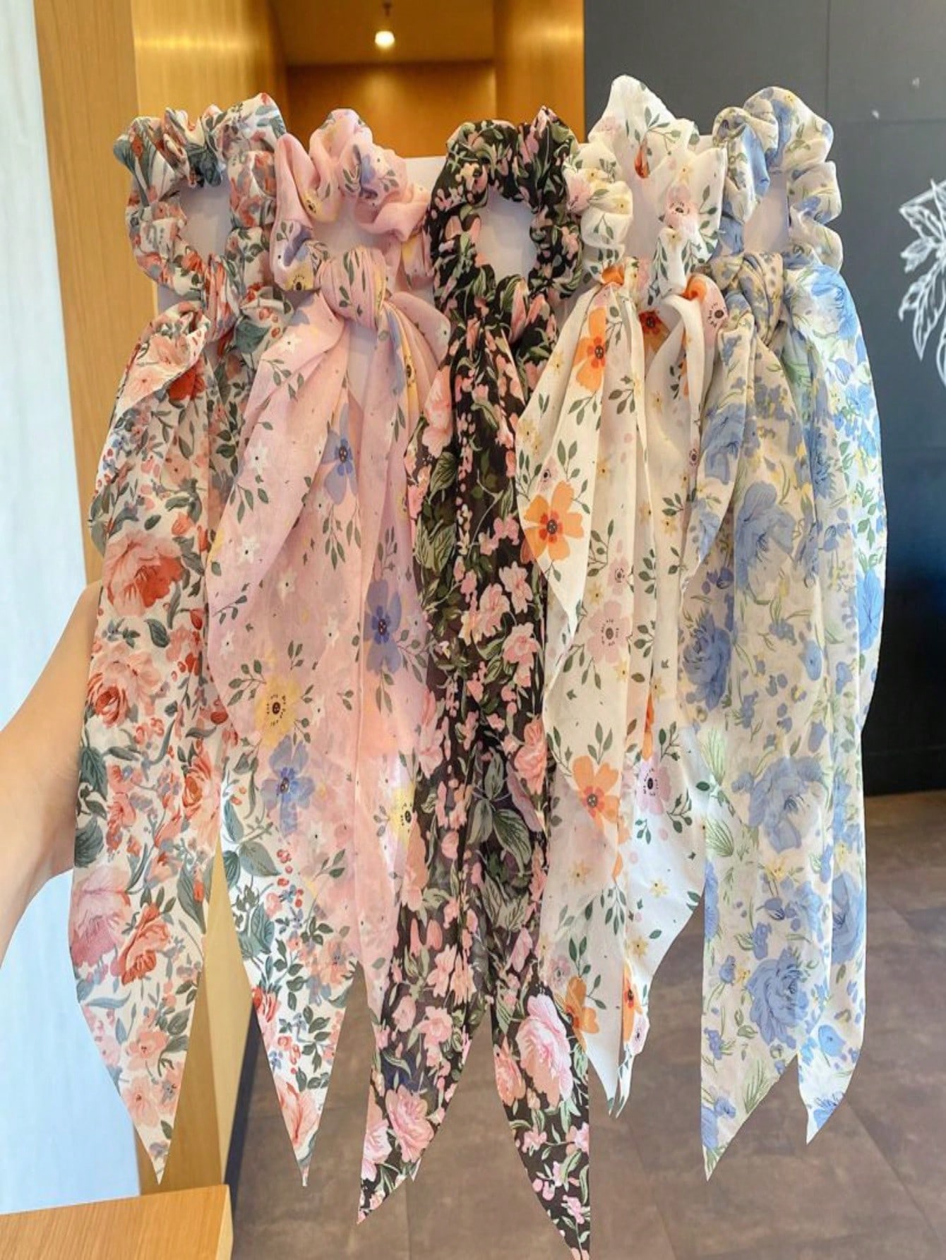 Women'S Work Accessories - 4pcs Women's Casual Ditsy Floral Scrunchies,