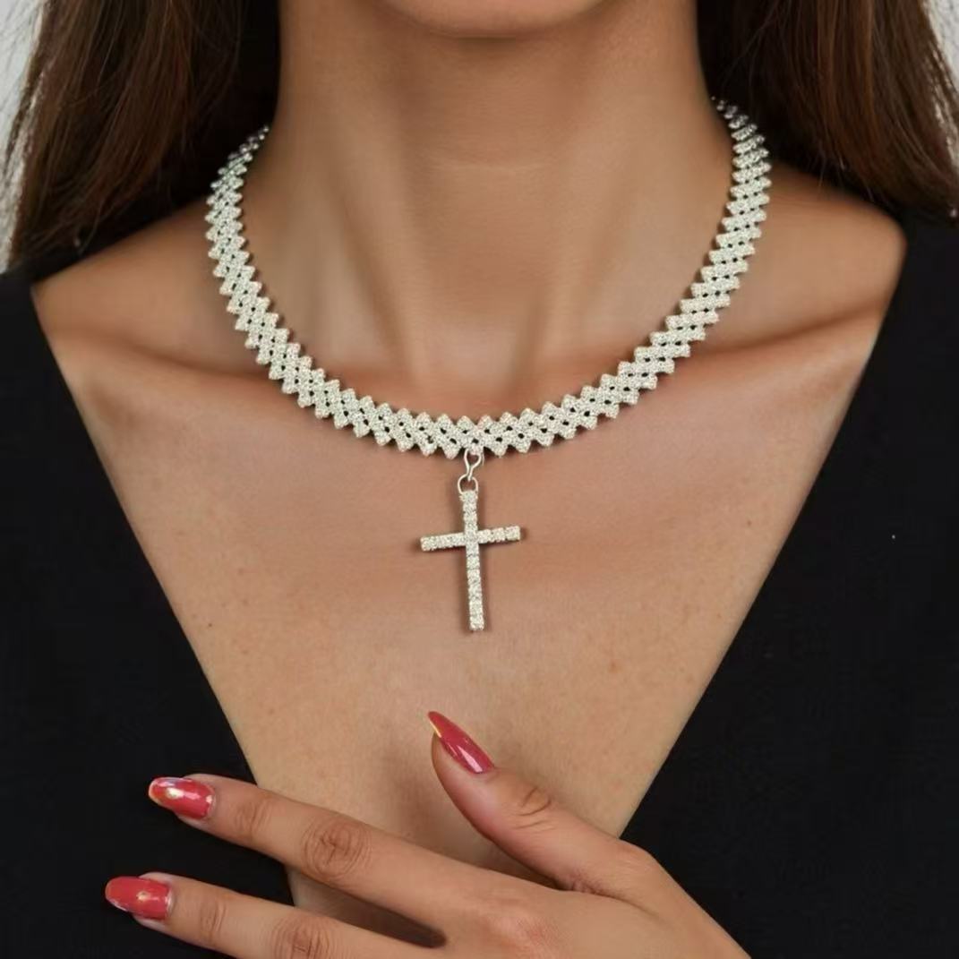 Women'S Accessories Amazon - Amazon hot selling rhinestone cross necklace,