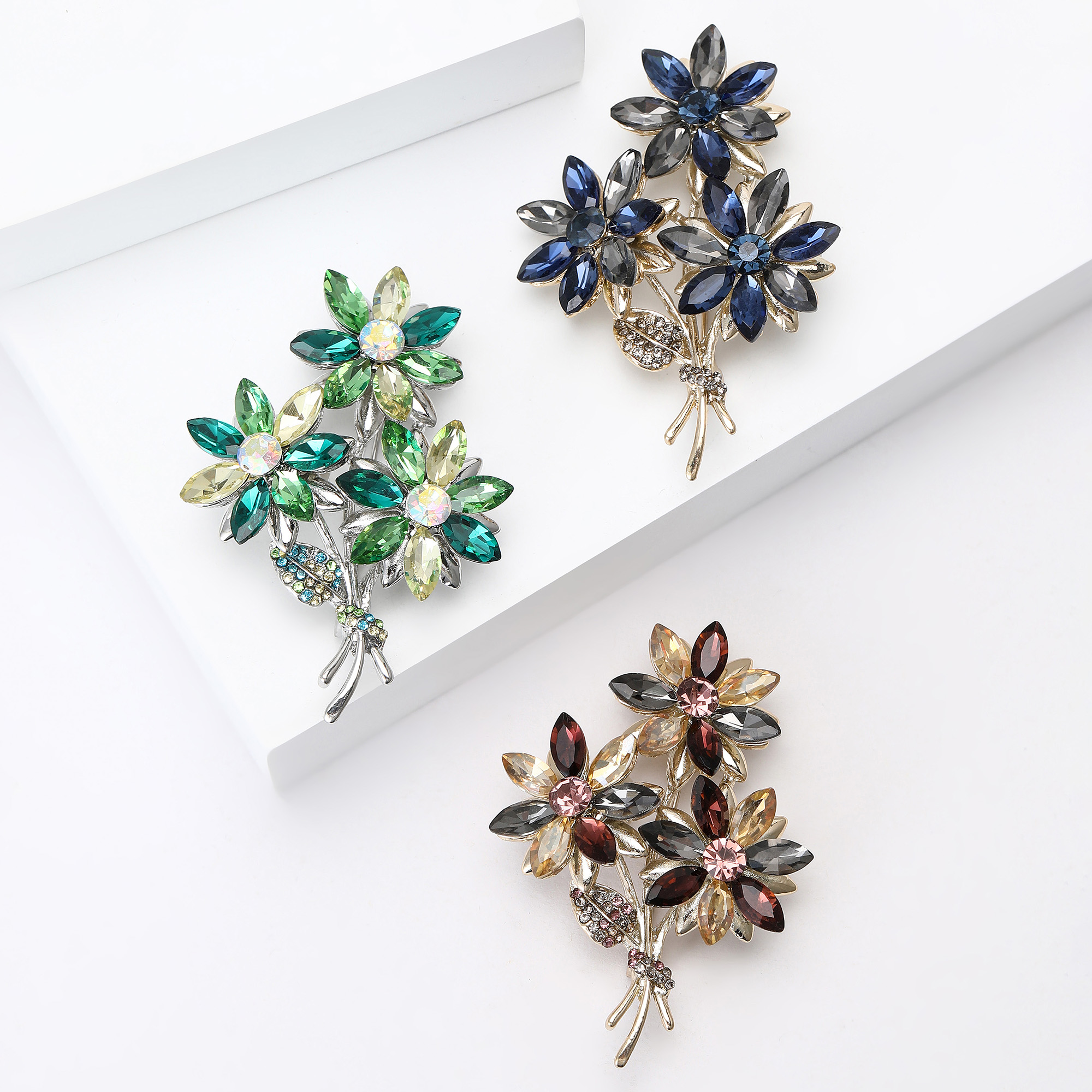 Luxury Rhinestone Flower Bouqu - đánh giá và giá Women Accessories Bouquet
