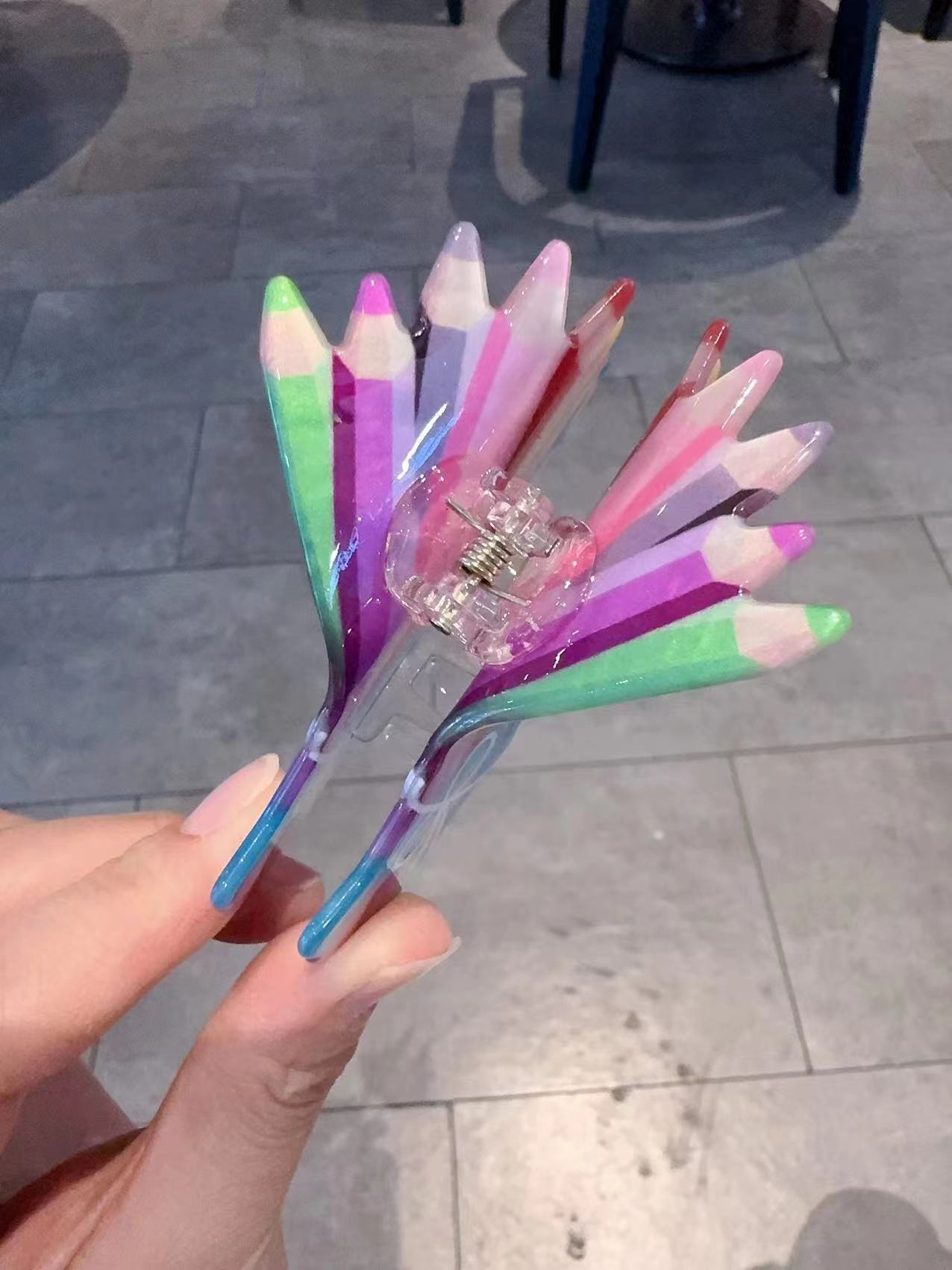 1 Colorful paintbrush grab cli - đánh giá và giá Women Accessories Bouquet