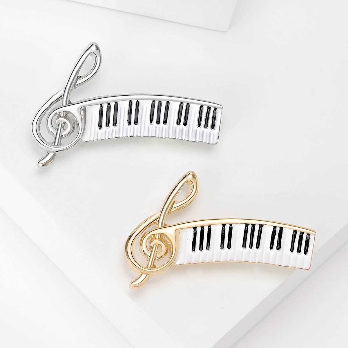 Enamel Note Pin for Women Unis - đánh giá và giá Women'S Work Accessories